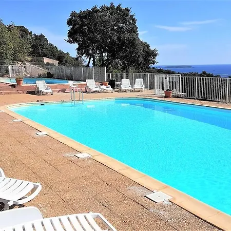 Maison 4 Pieces, Vue Panoramique, Piscine, Climatisation, Pres De Palombaggia Дом отдыха