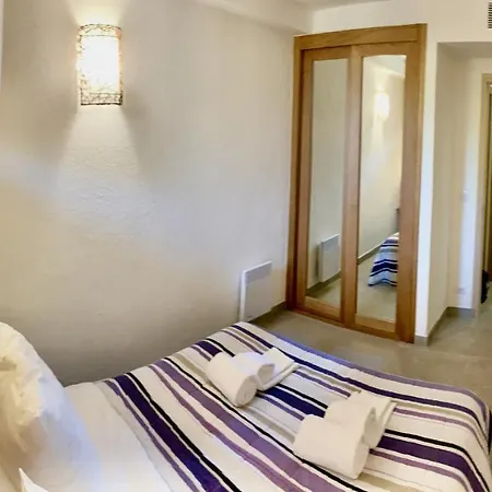 Дом отдыха Maison 4 Pieces, Vue Panoramique, Piscine, Climatisation, Pres De Palombaggia