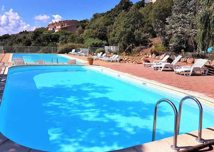 Maison 4 Pieces, Vue Panoramique, Piscine, Climatisation, Pres De Palombaggia 度假居 维琪奥港