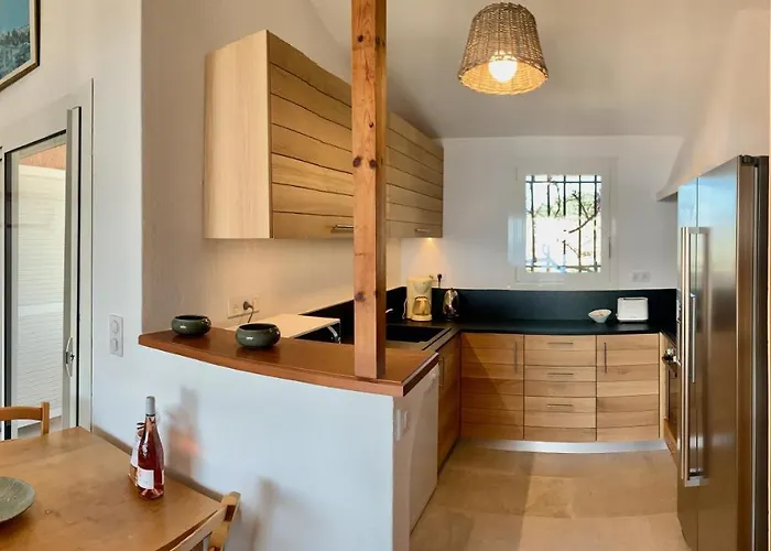 度假居 Maison 4 Pieces, Vue Panoramique, Piscine, Climatisation, Pres De Palombaggia