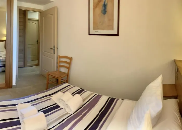 度假居 Maison 4 Pieces, Vue Panoramique, Piscine, Climatisation, Pres De Palombaggia