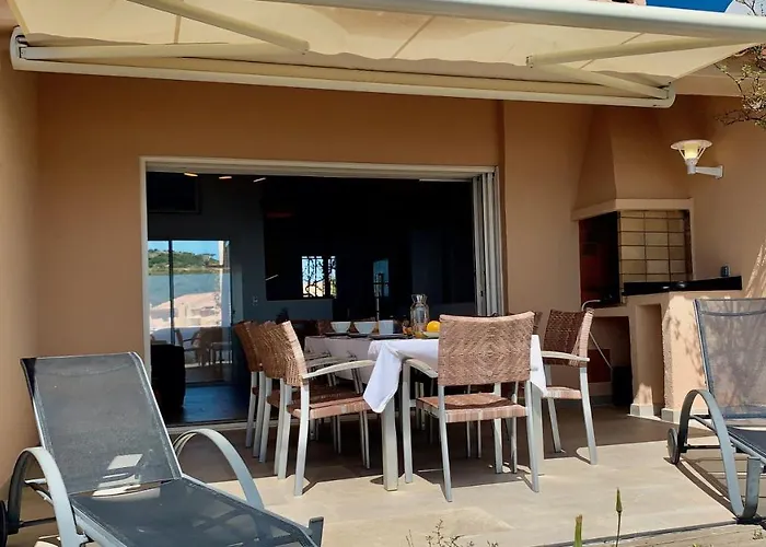 度假居 Maison 4 Pieces, Vue Panoramique, Piscine, Climatisation, Pres De Palombaggia *